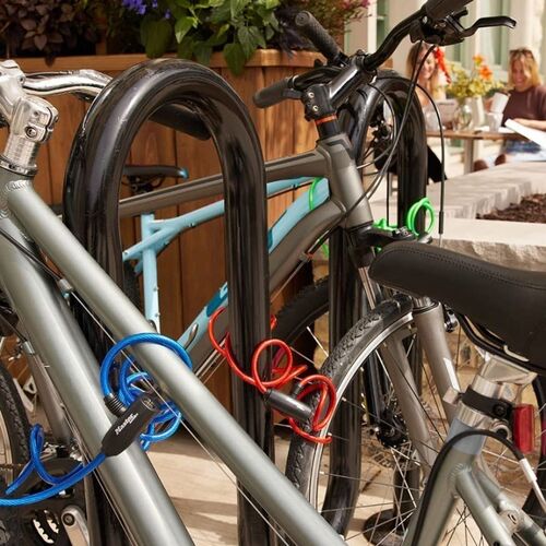 Κλειδαριά Μηχανής και Ποδηλάτου Βαρέως Τύπου με Συρματόσχοινο Πλαστικής Επίστρωσης 1,35m και Δύο Κλειδιά (Hobbies & Sports)